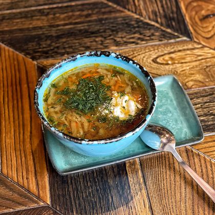 Щи со свининой и сметаной