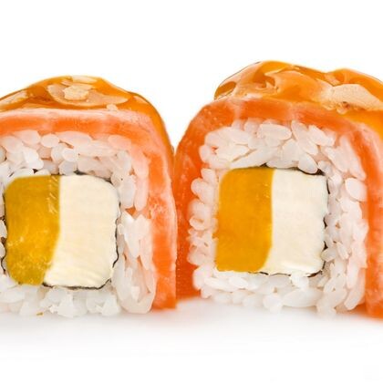 Филадельфия с лососем манго-миндаль