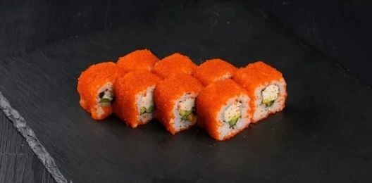Ролл «Калифорния» с тигровой креветкой