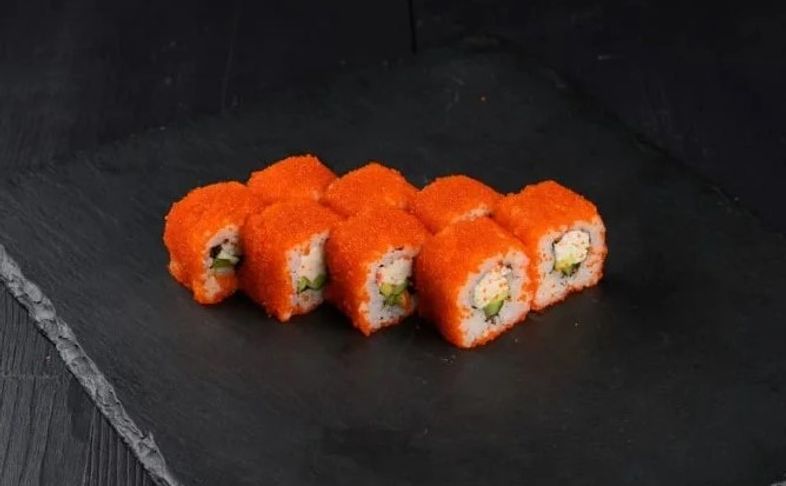 Ролл «Калифорния» с тигровой креветкой