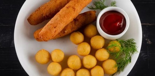 Корн-дог с картофельными шариками