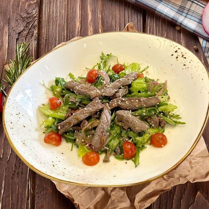 Салат Паназия с мраморной говядиной