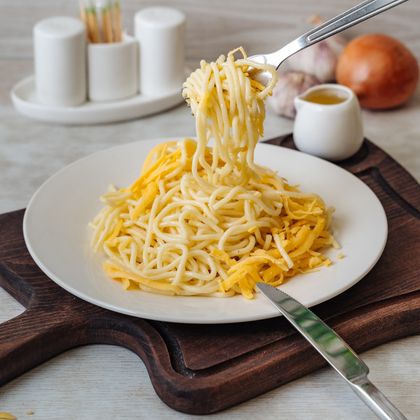 Спагетти с сыром