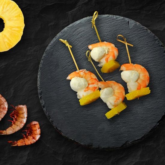 Канапе креветка с ананасом