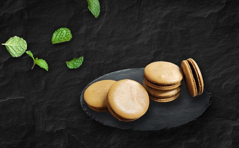 Макарун шоколадный