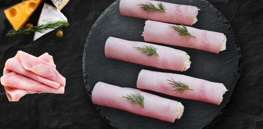 Рулетики с ветчиной и сыром