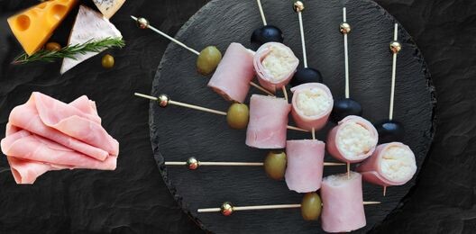 Канапе с ветчиной и сыром