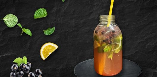 Домашний лимонад черносмородиновый