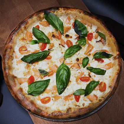 Пицца «Сливочная форель» 24см | халяль