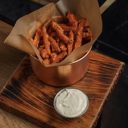 Батат фри с соусом дорблю