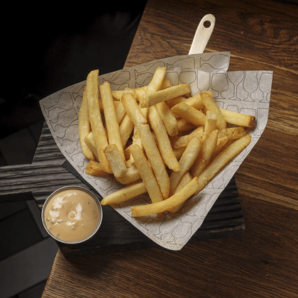 Картофель фри с соусом "Гольф"