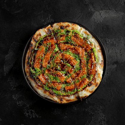 Роти с лососем и авокадо