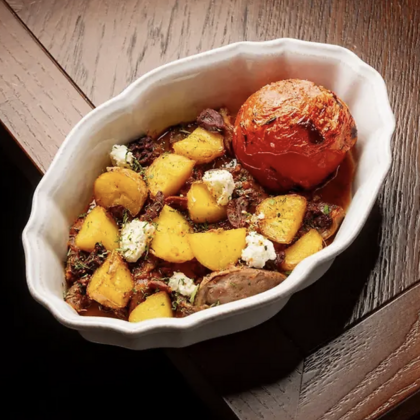 Томлёный ягненок с картофелем