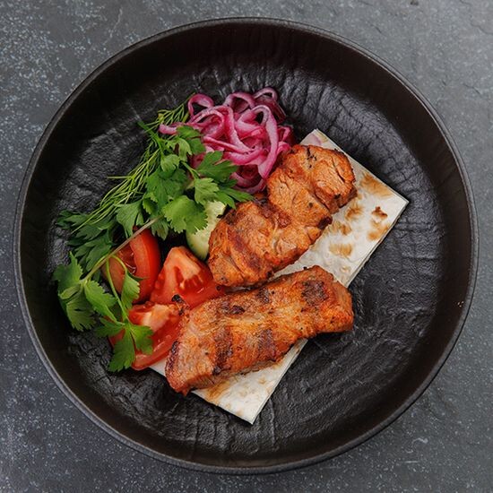 Шашлык из свиной шеи за 100 гр