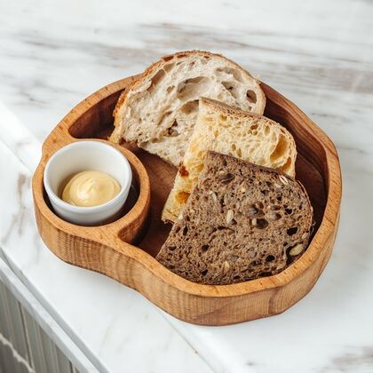 Корзина с домашним хлебом