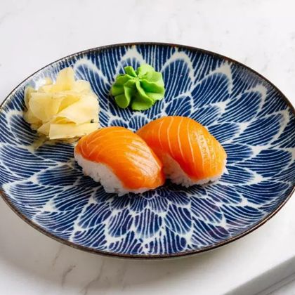 Суши Лосось