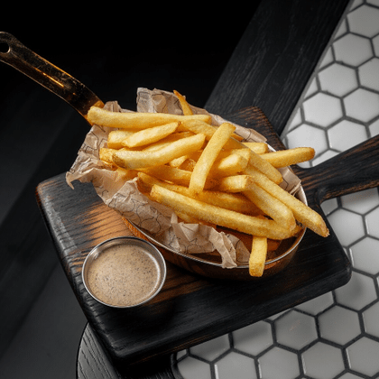 Картофель фри с трюфельным соусом