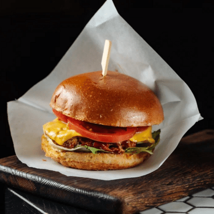 Бургер со свиным ребром