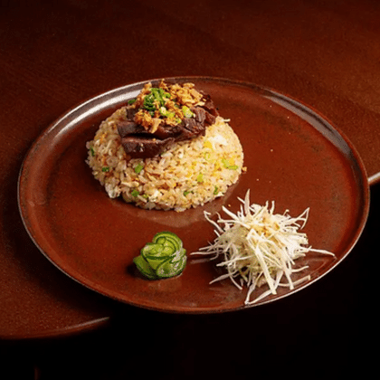 Жареный рис с говядиной