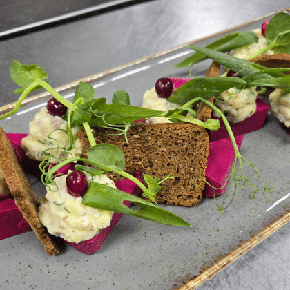 Форшмак со свекольным муссом