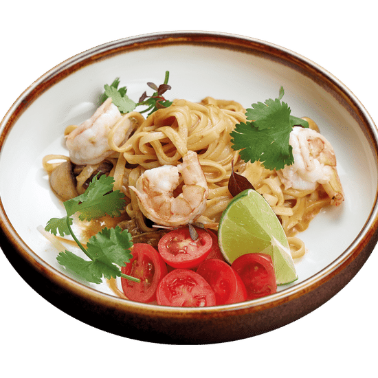 Лапша удон с тигровыми креветками в соусе Том ям