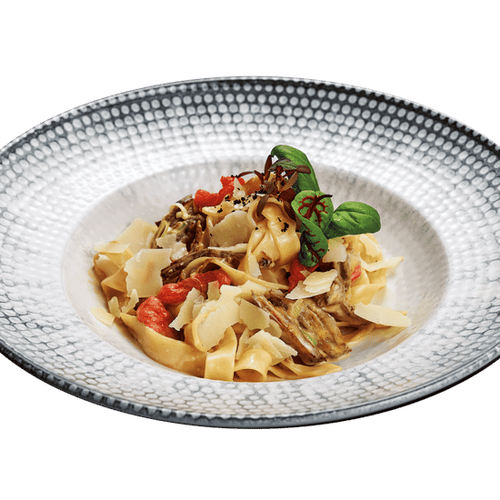 Паста с томленой говядиной