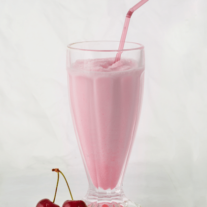 Молочный коктейль с вишней