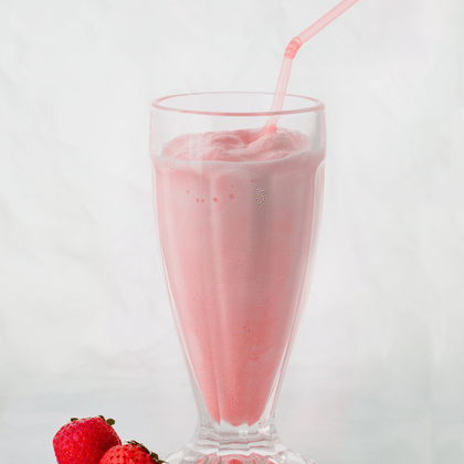 Молочный коктейль с клубникой