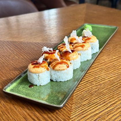 Мидии и краб ролл запеченный