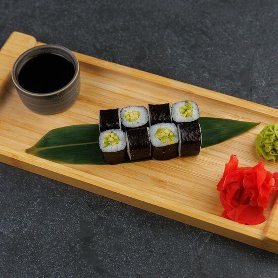 Маки ролл с авокадо