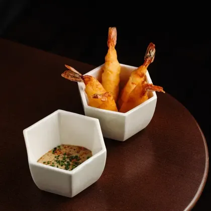 Хрустящие креветки, трюфельный соус