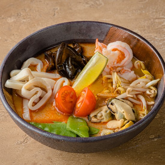 Том-ям с морепродуктами