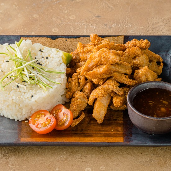 Хрустящая курица с кисло-сладкий чили соусом