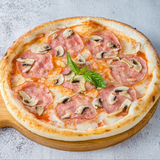 С ветчиной и шампиньонами Большая