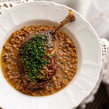 Утиная ножка конфи, с полбой