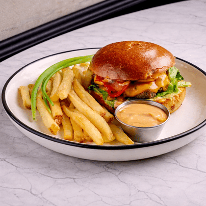 Брюггер с котлетой из говядины