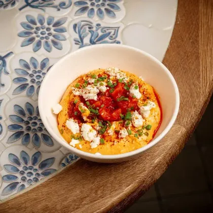 Мусс из феты и печеных перцев