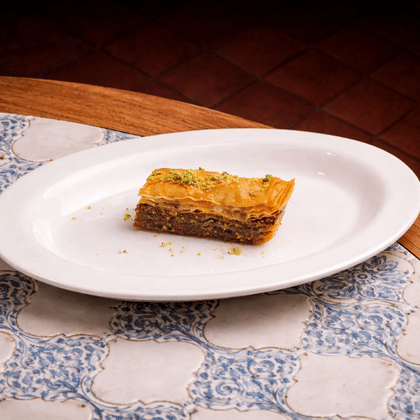 Пахлава с орехами