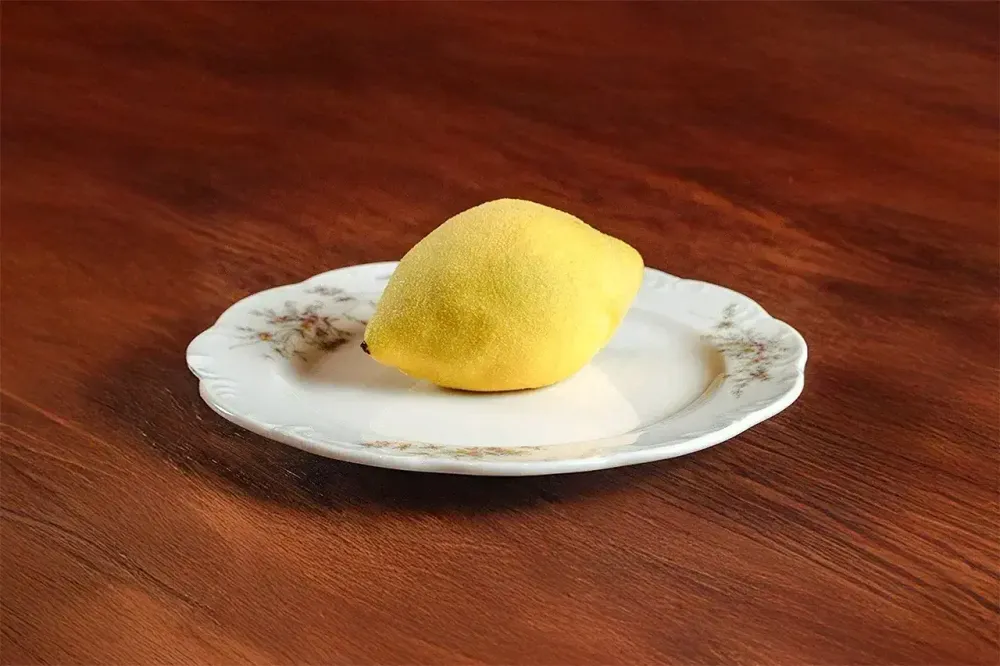 Лимон - корпусное пирожное
