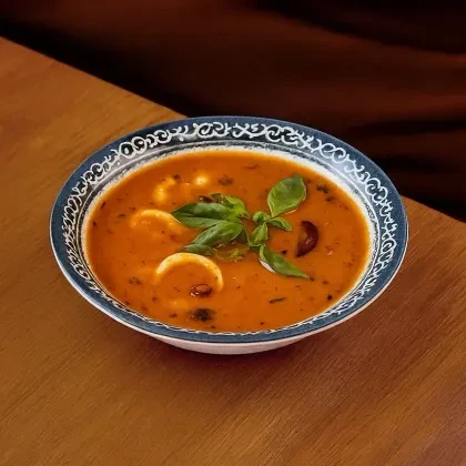 Томатный суп с морепродуктами