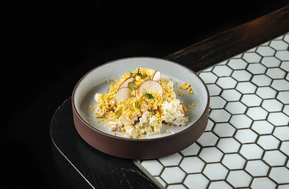 Оливье с куриным бедром