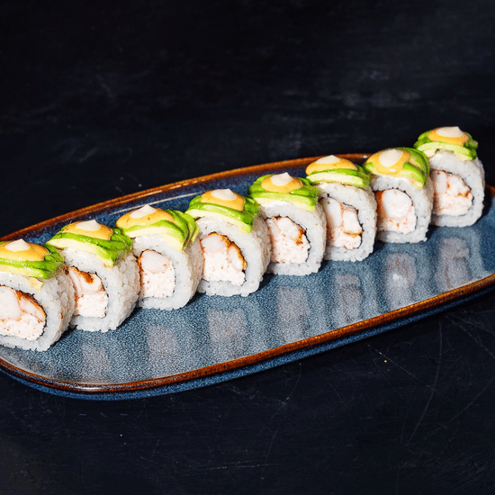 Ролл авокадо и крем-юдзу