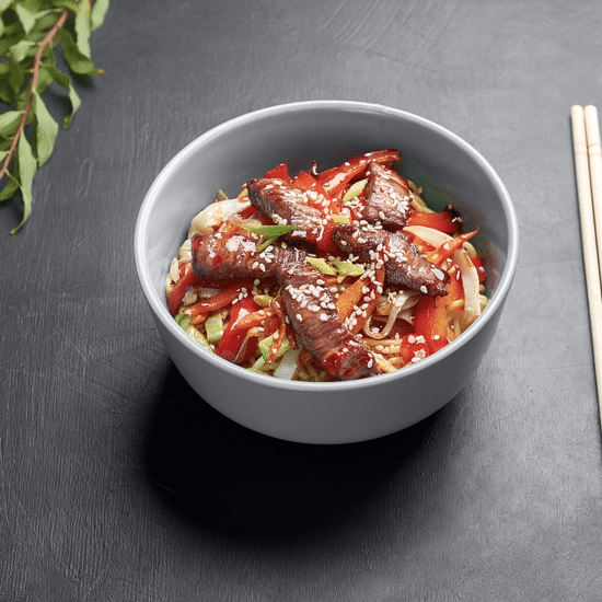 Говядина с лапшой