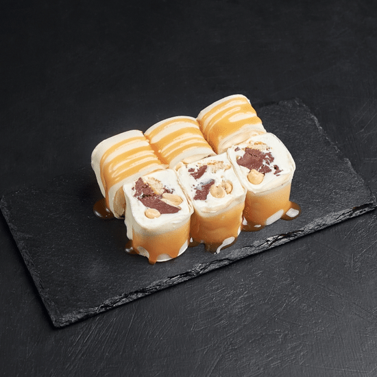 Сладкий ролл Сникерс