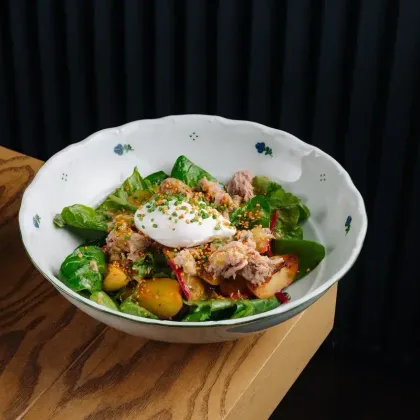 Салат с тунцом