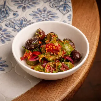 Закуска из оливок