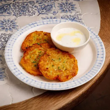 Драники картофельные с соусом ранч