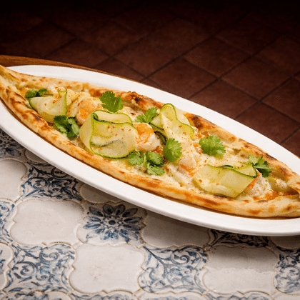 Пиде с креветкой и цукини