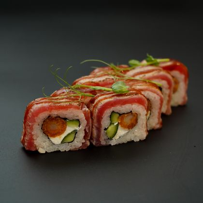 ОПАЛЕННЫЙ РОЛЛ С ТУНЦОМ 300 ГР