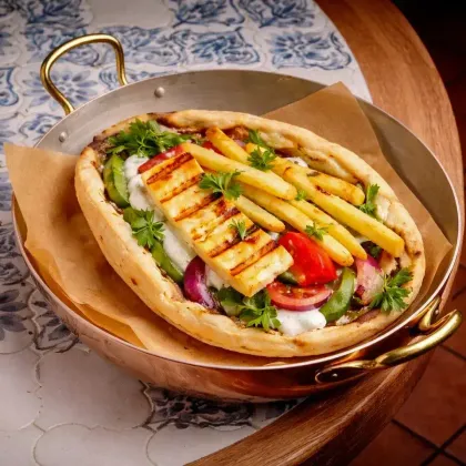 Гирос с халуми на гриле